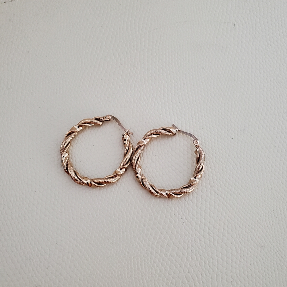 Ellie Vail Hoop Earrings